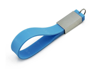 Ο ανεφοδιασμός εργοστασίων προσάρμοσε το λογότυπο 64G 3,0 μπλε καρπός USB χρώματος με τη συσκευασία κιβωτίων κασσίτερου